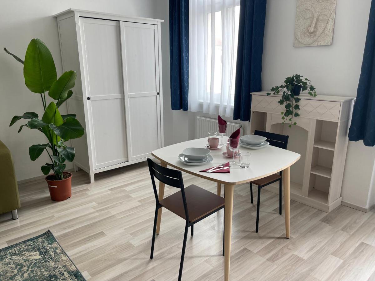 Gesamte Im Zentrum Von 27 * Vienna